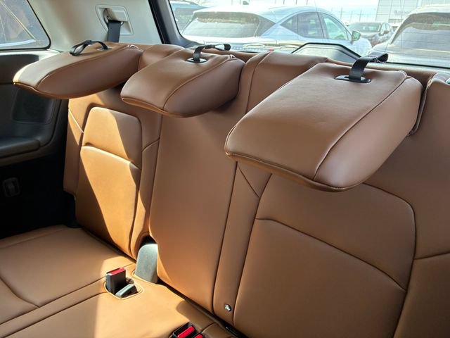 New 2026 Nissan Pathfinder Platinum FWD image 19
