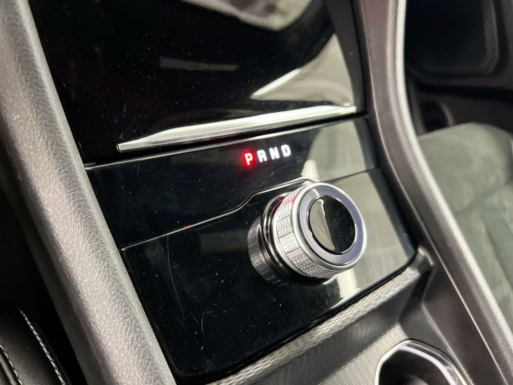 Used 2025 Jeep Grand Cherokee Altitude AWD/4WD image 17