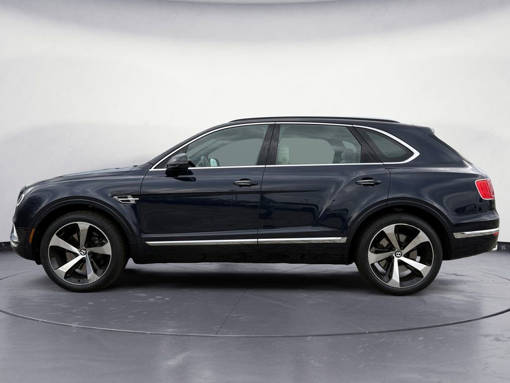 Used 2019 Bentley Bentayga image 17