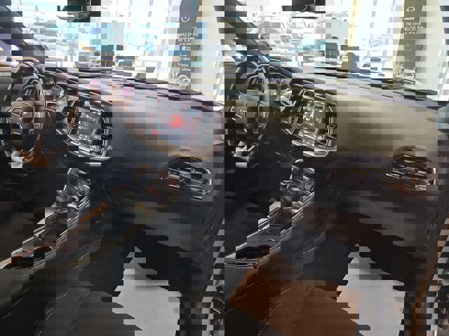 Used 2021 Dodge Challenger SRT Hellcat image 17