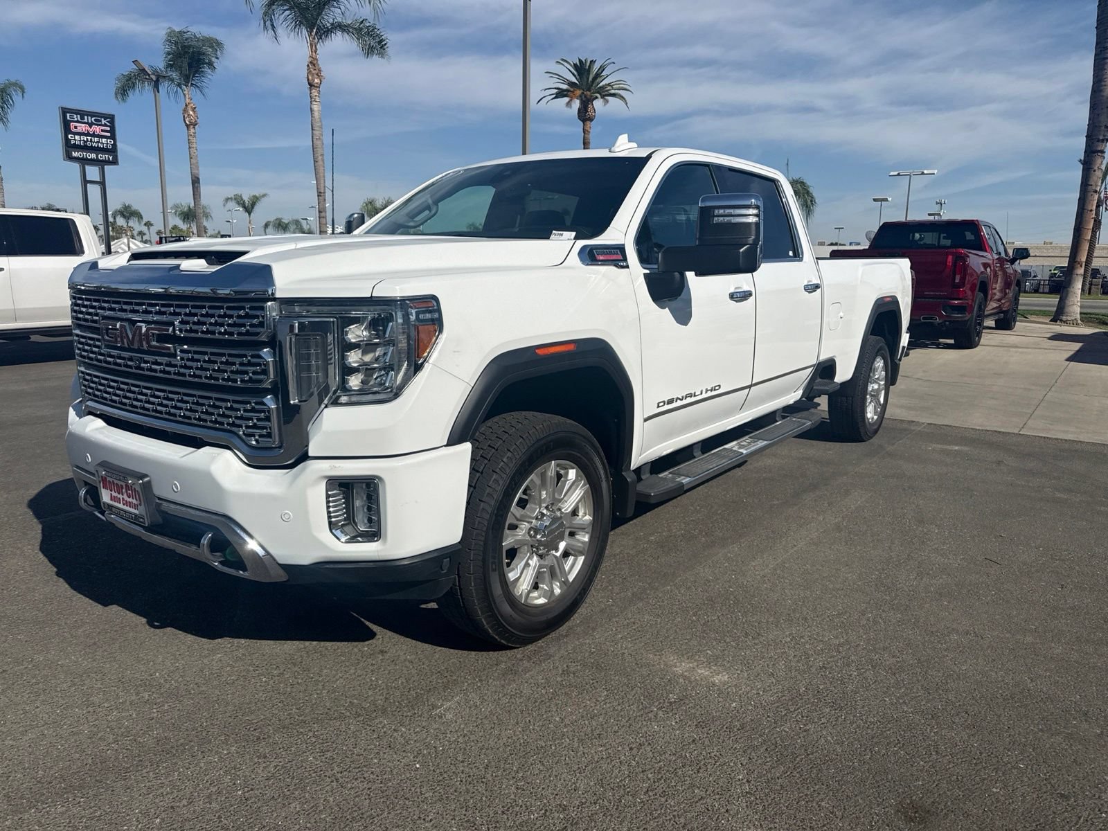Certified 2020 GMC Sierra 2500 Denali w/ Denali Ultimate Package AWD/4WD image 25