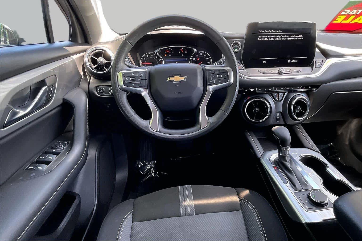 Used 2024 Chevrolet Blazer LT FWD image 6
