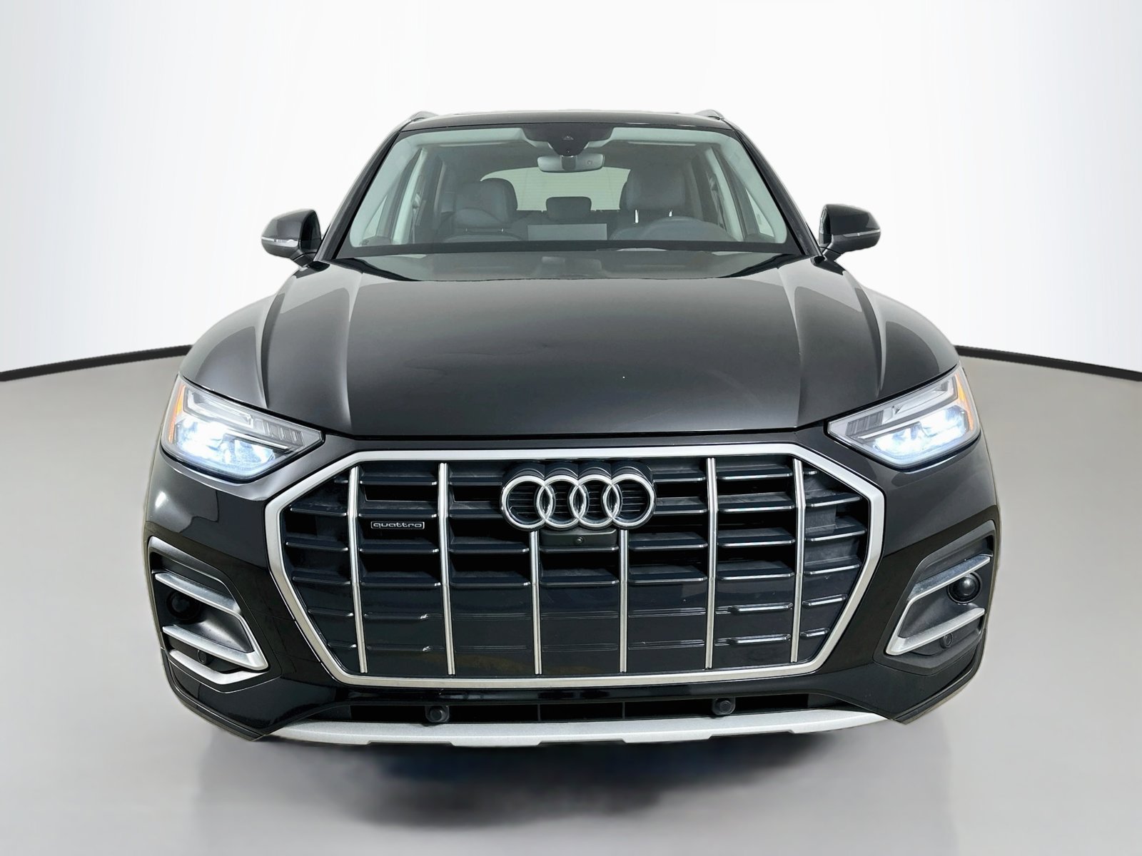 Used 2023 Audi Q5 Premium AWD/4WD image 2