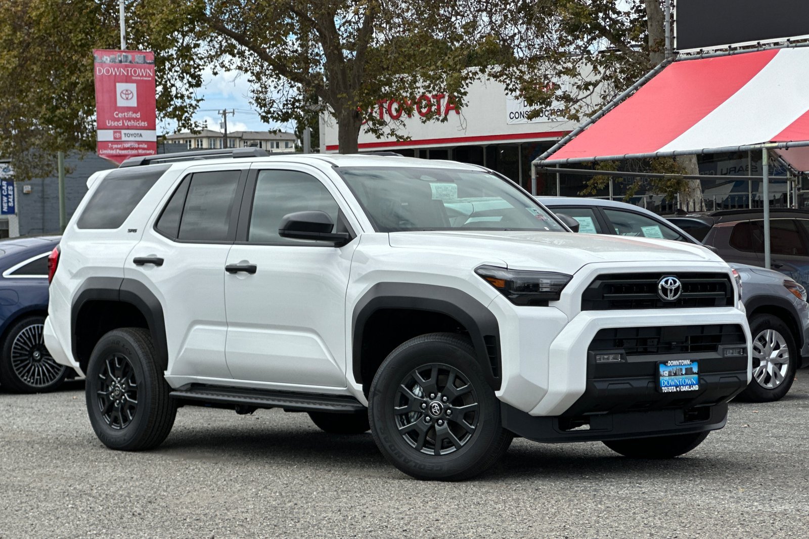 New 2026 Toyota 4Runner SR5 AWD/4WD image 2