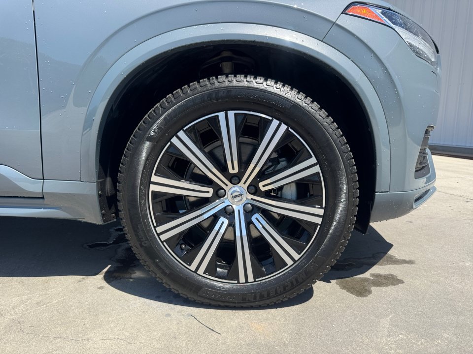 Used 2023 Volvo XC90 B6 Core w/ Protection Package Premier AWD/4WD image 25
