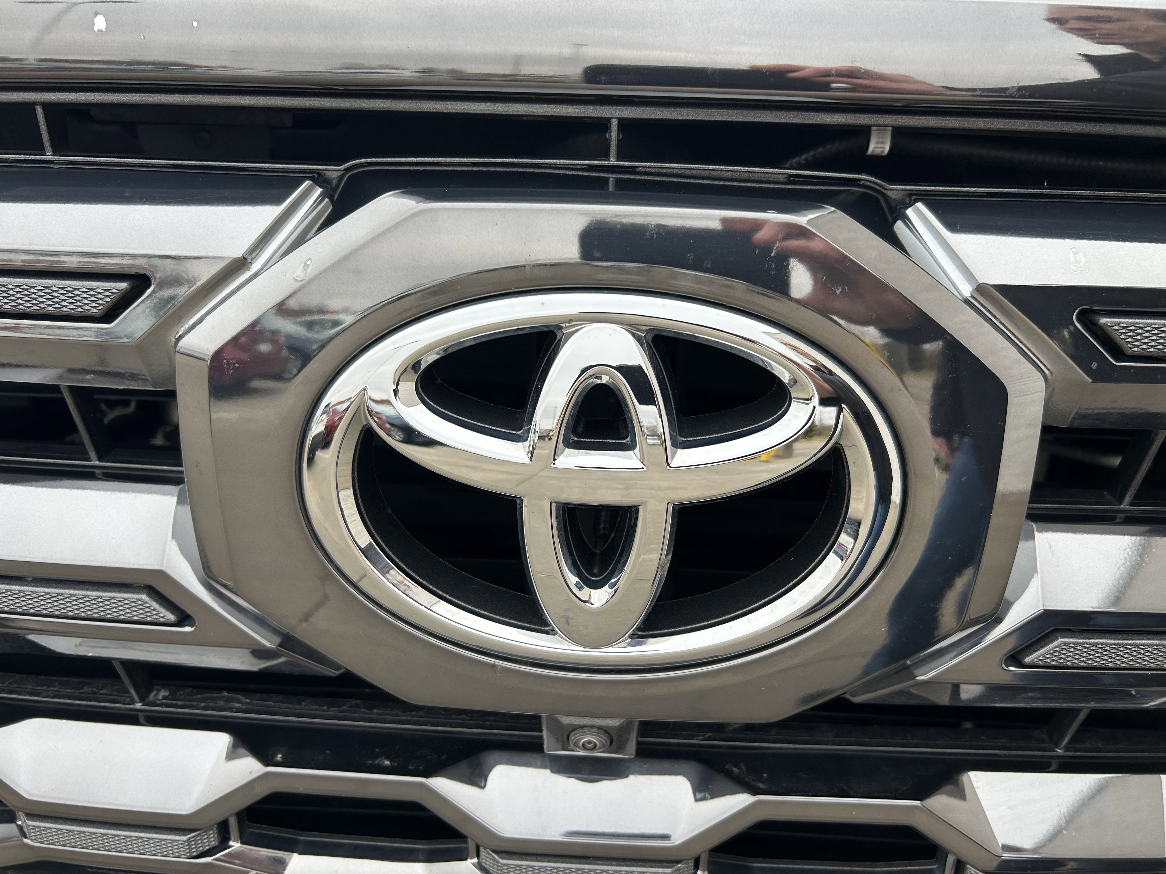 Used 2023 Toyota Tundra Platinum image 6