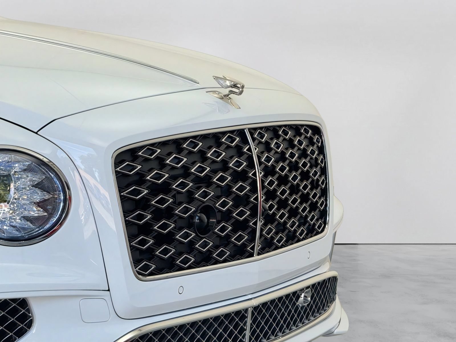 New 2026 Bentley Flying Spur Plug-In Hybrid AWD/4WD image 34