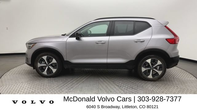 Certified 2026 Volvo XC40 B5 Plus AWD/4WD image 5