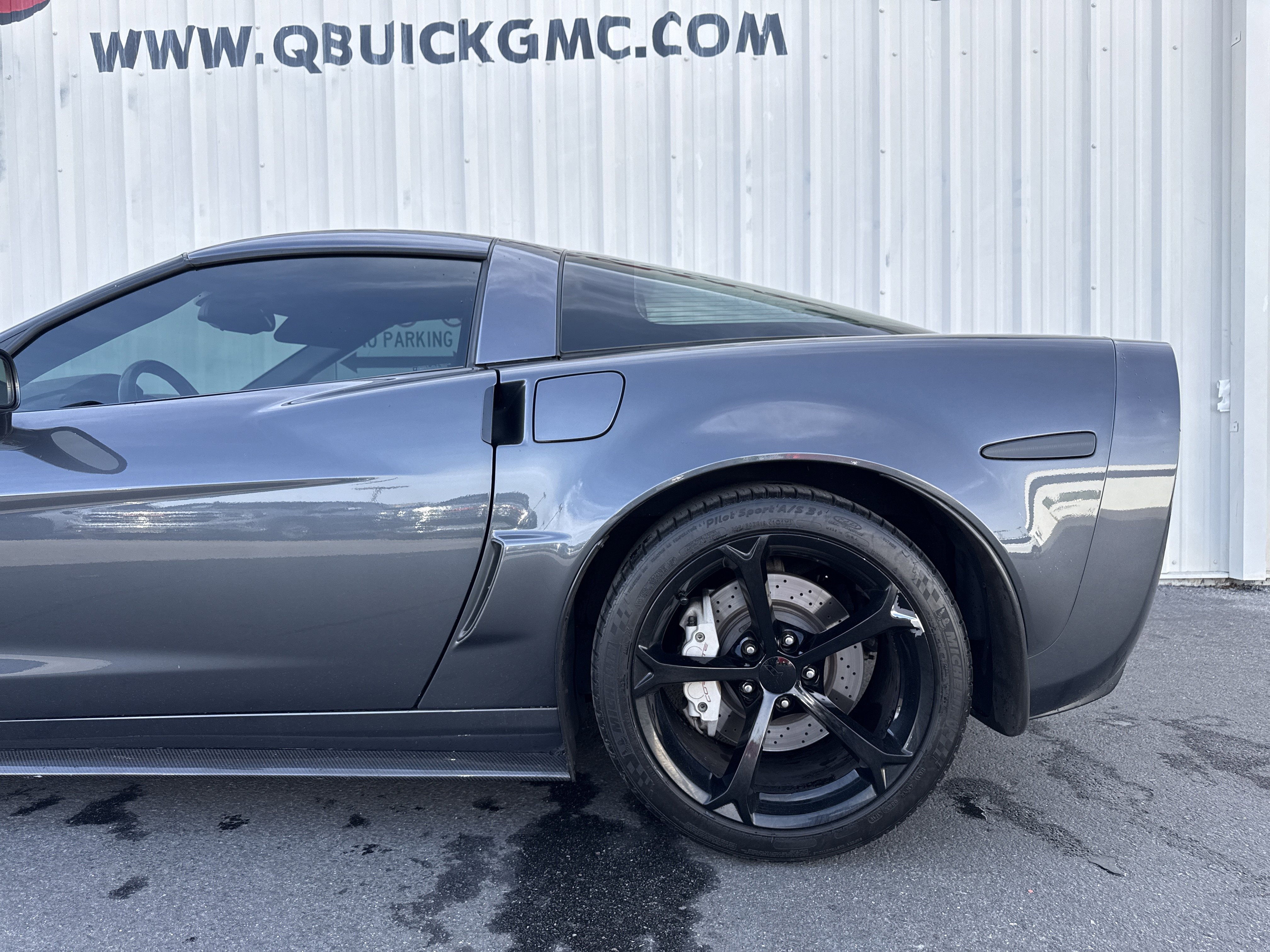 Used 2011 Chevrolet Corvette Grand Sport w/ Preferred Equipment Group image 2