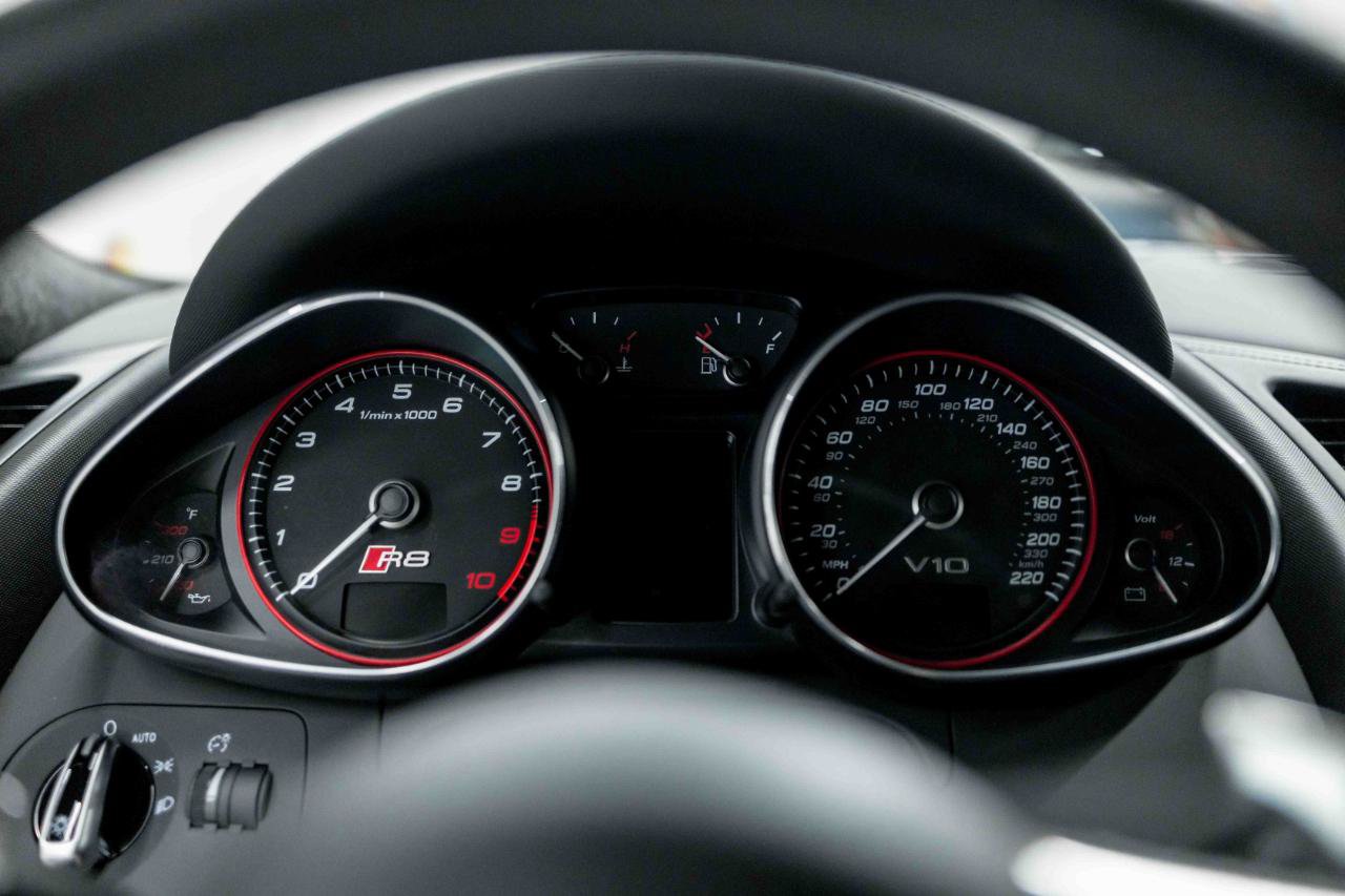 Used 2014 Audi R8 V10 AWD/4WD image 74