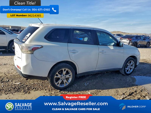 Used 2014 Mitsubishi Outlander SE image 4