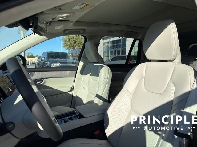 Certified 2026 Volvo XC90 B6 Ultra w/ Lounge Package image 23