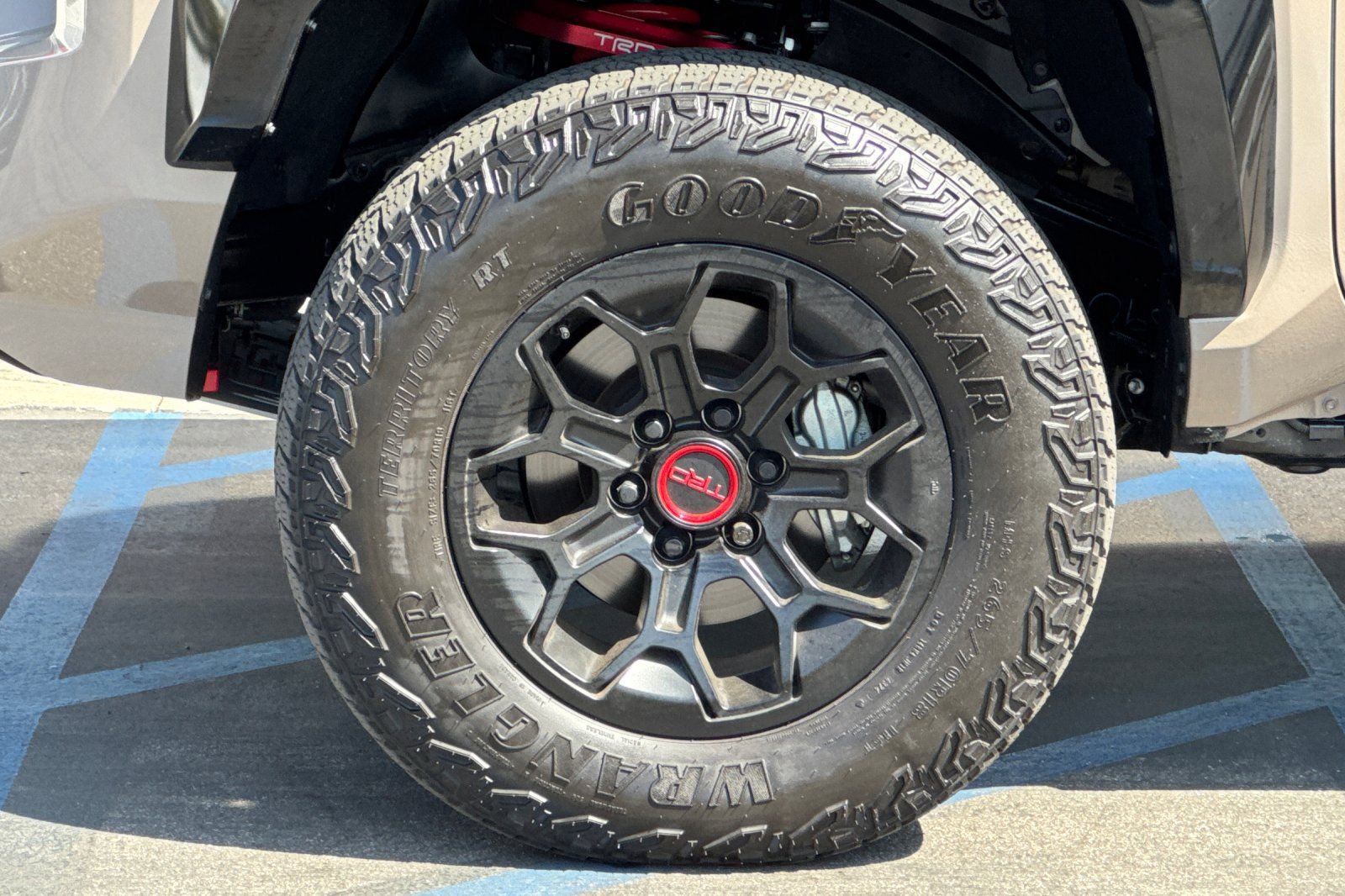 Certified 2025 Toyota Tacoma TRD Pro image 34