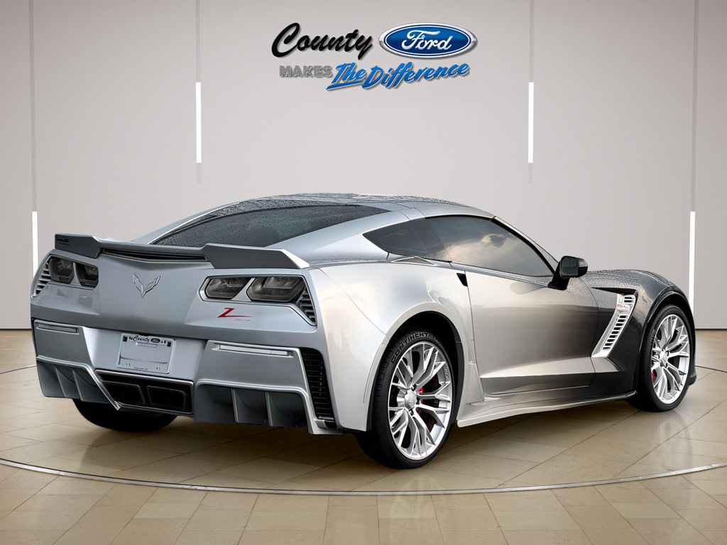 Used 2016 Chevrolet Corvette Z06 w/ 3LZ Preferred Equipment Group RWD image 26