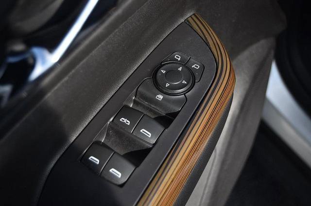 Used 2020 GMC Acadia SLE image 9