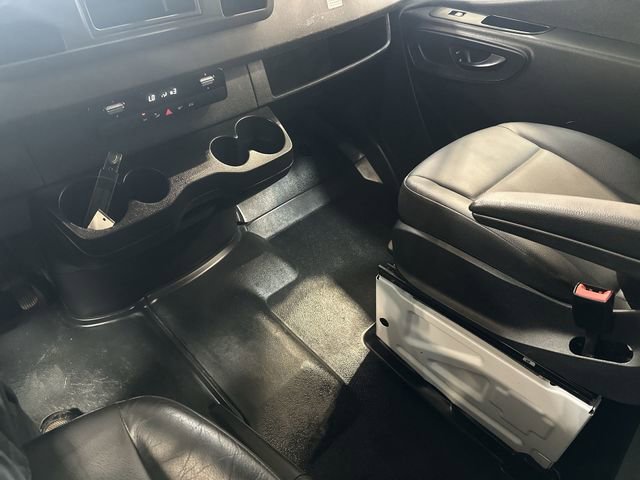 Used 2025 Mercedes-Benz Sprinter 2500 image 22