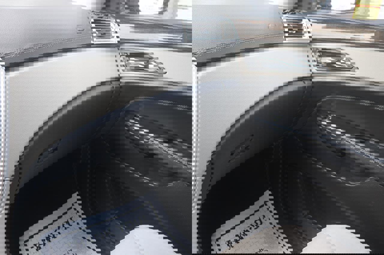 Used 2016 Cadillac SRX Premium image 28