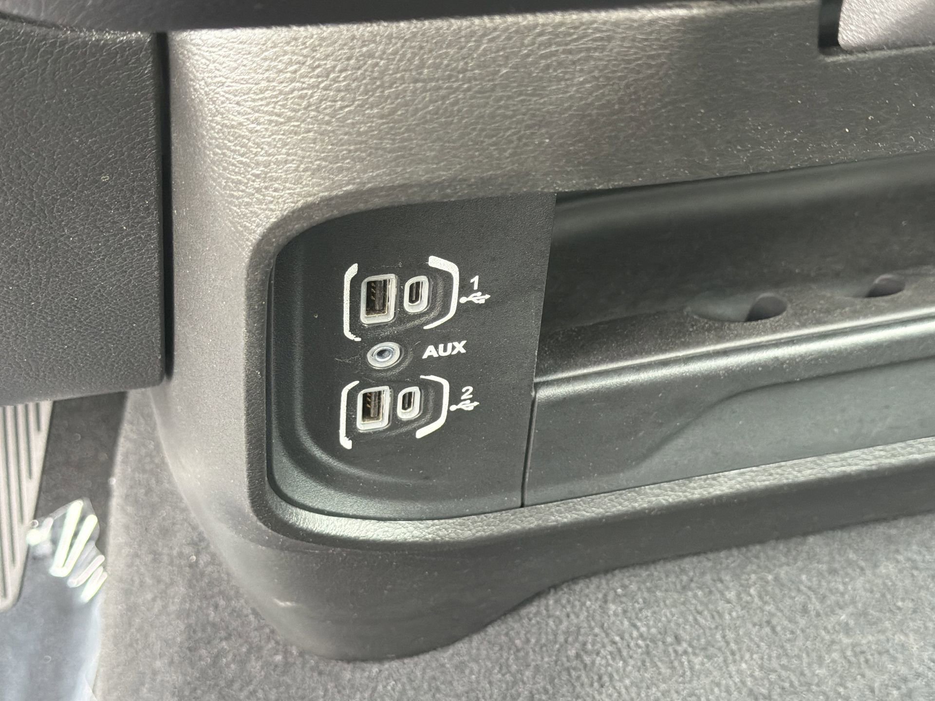 Used 2024 RAM 2500 Big Horn w/ Bed Utility Group AWD/4WD image 10