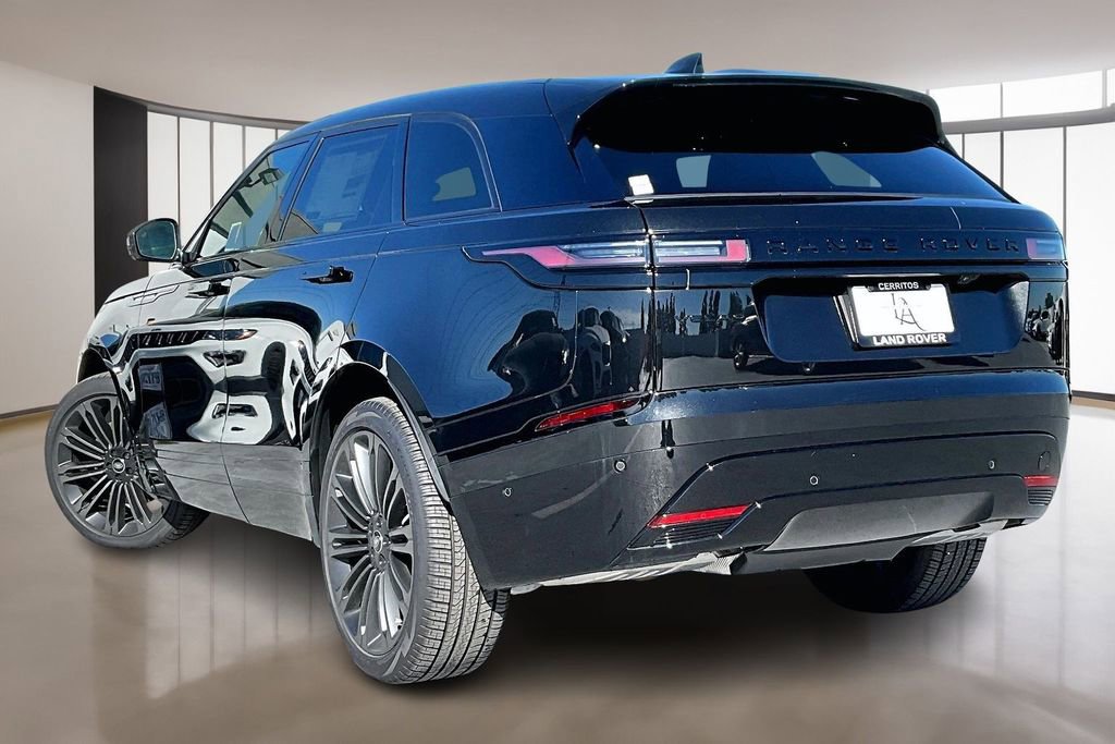 New 2026 Land Rover Range Rover Velar Dynamic SE image 3
