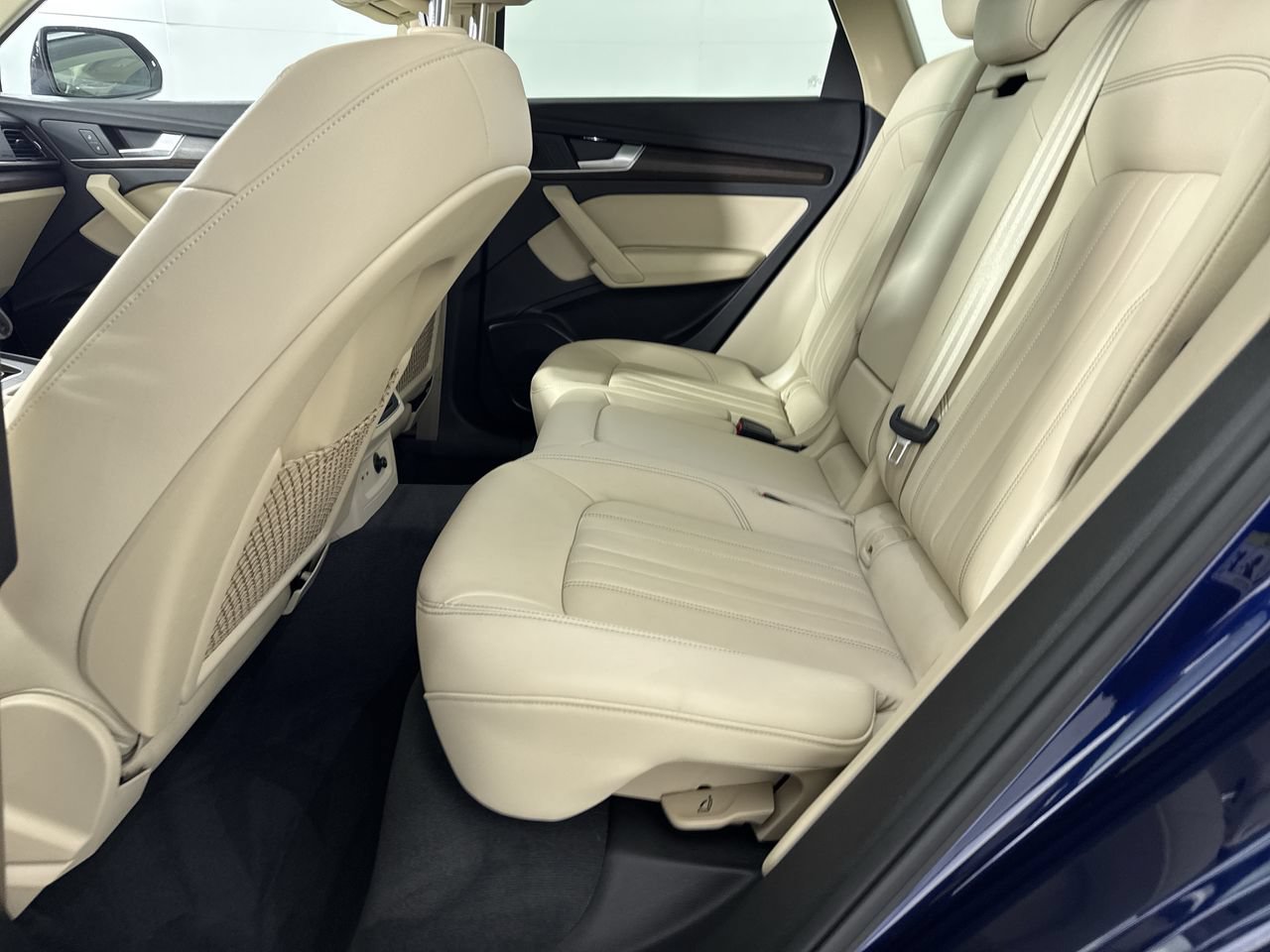 Used 2023 Audi Q5 2.0T Premium w/ Convenience Package AWD/4WD image 22