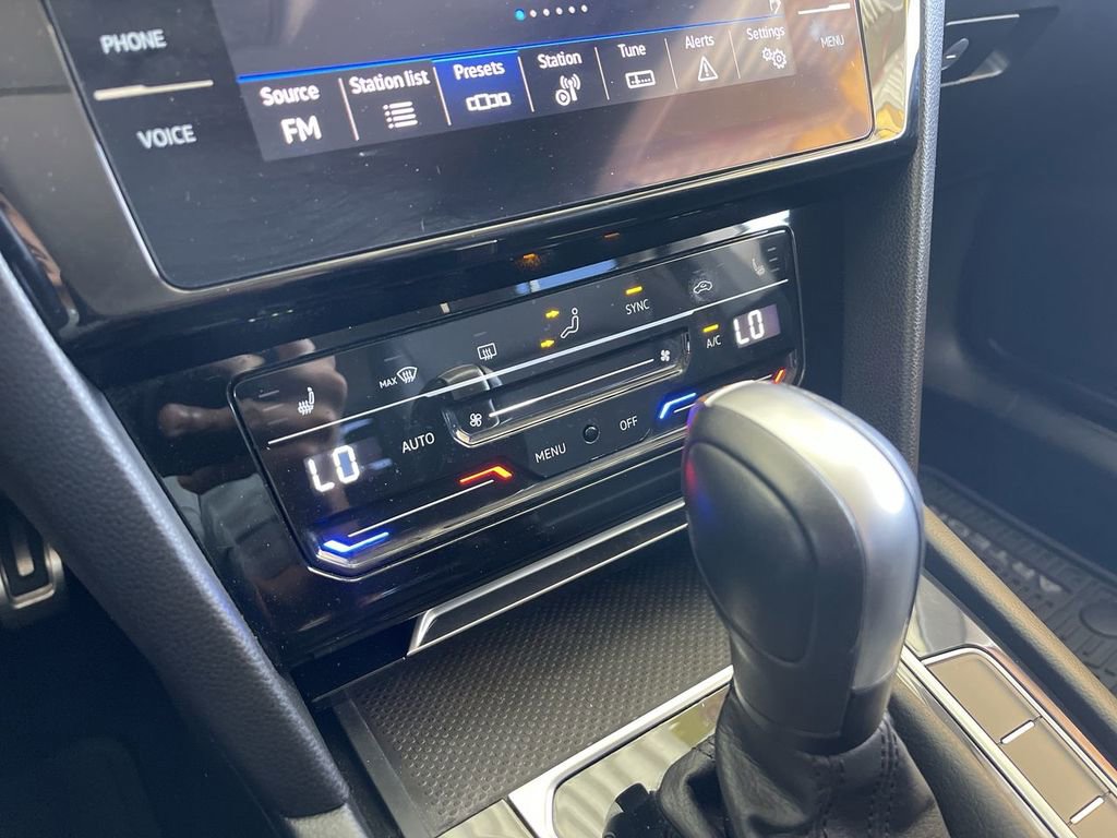 Used 2021 Volkswagen Arteon SE FWD image 33