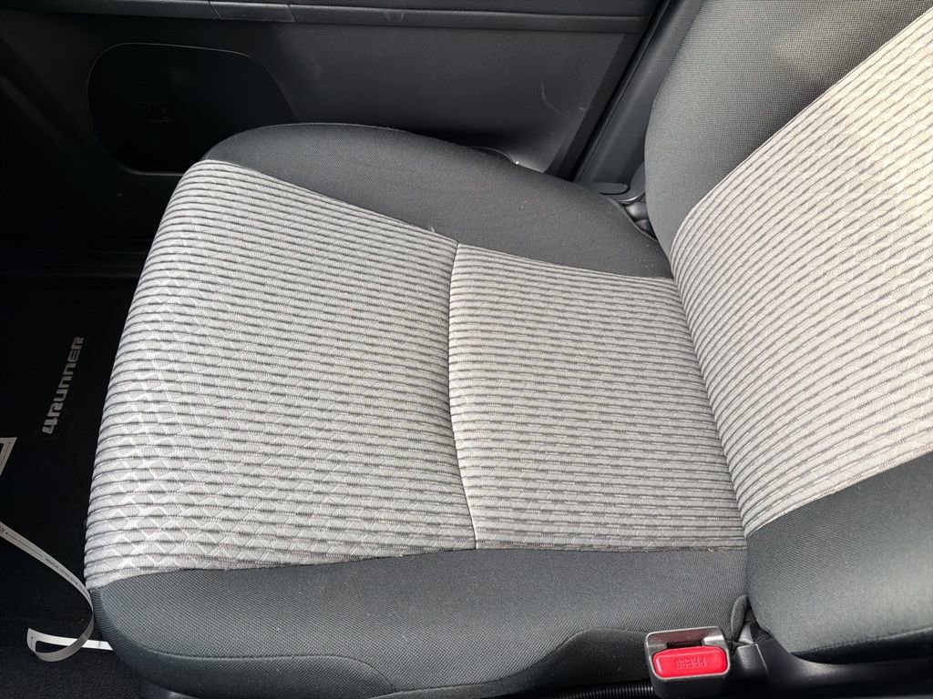 Used 2022 Toyota 4Runner SR5 AWD/4WD image 23