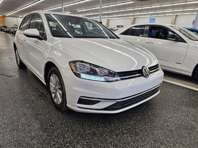 Used 2019 Volkswagen Golf S image 3