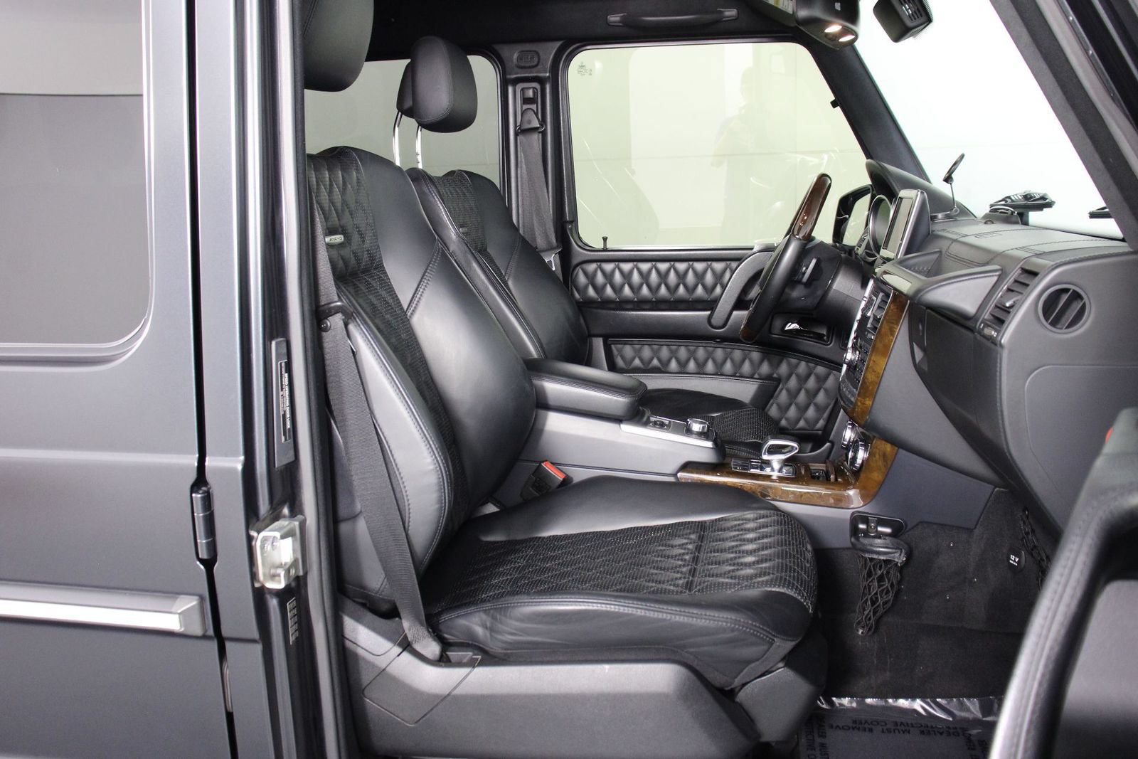 Used 2015 Mercedes-Benz G 63 AMG 4MATIC image 29