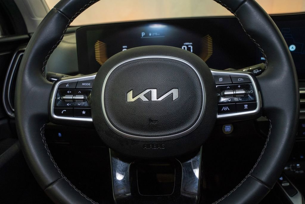Used 2024 Kia Sorento S w/ Panoramic Sunroof Package image 19