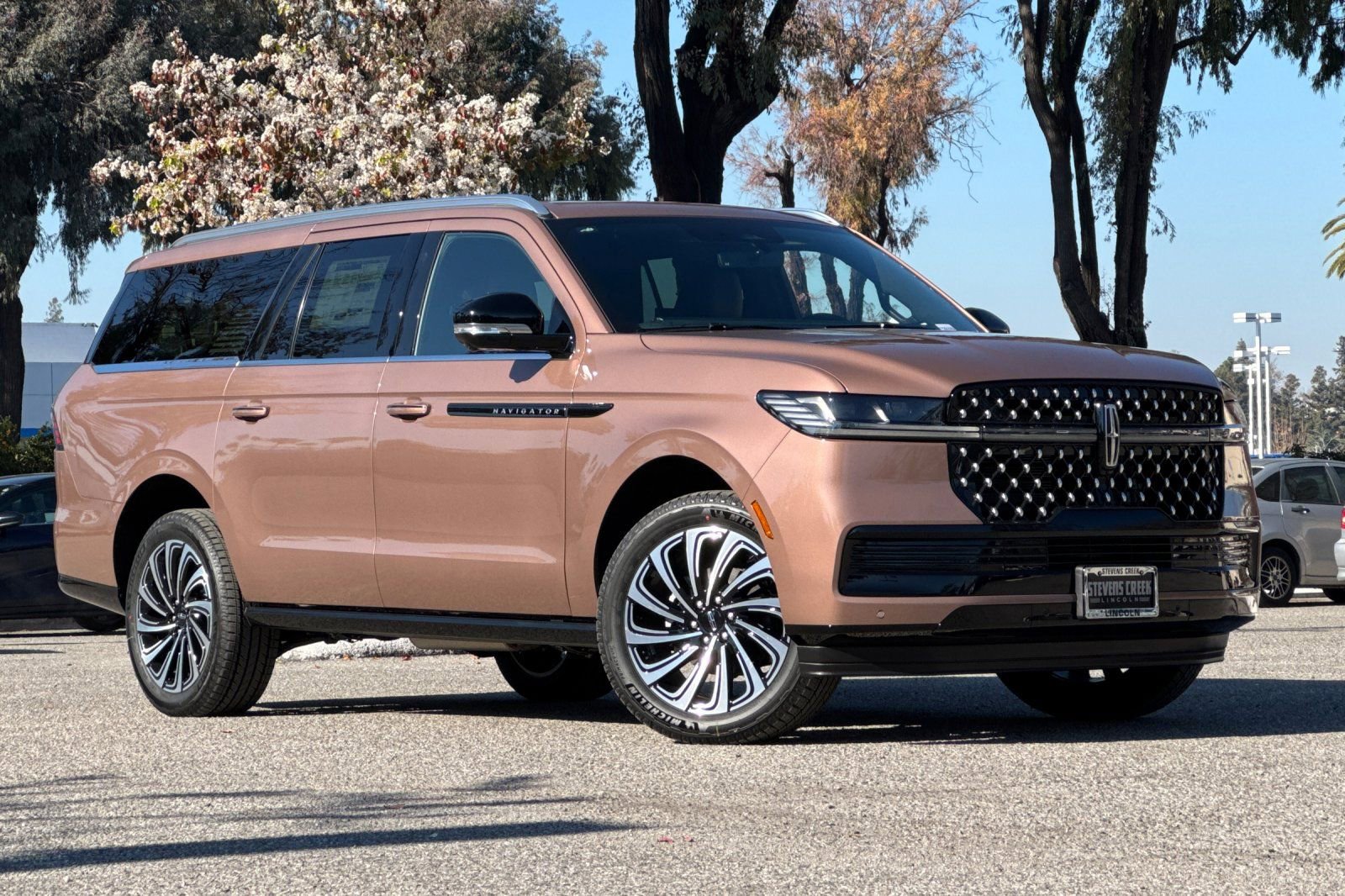 New 2026 Lincoln Navigator L Black Label image 2