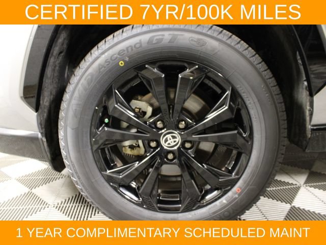 Used 2025 Toyota RAV4 XSE AWD/4WD image 29