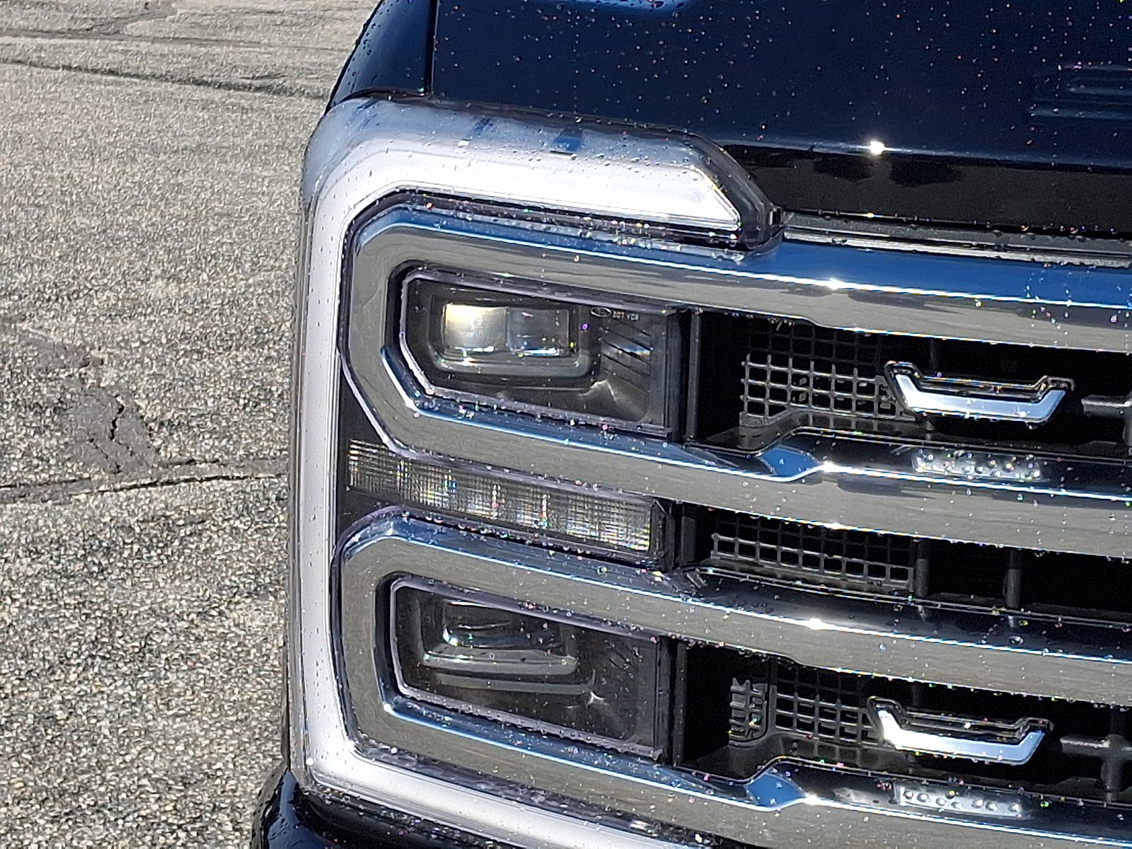 Certified 2024 Ford F250 Platinum AWD/4WD image 8