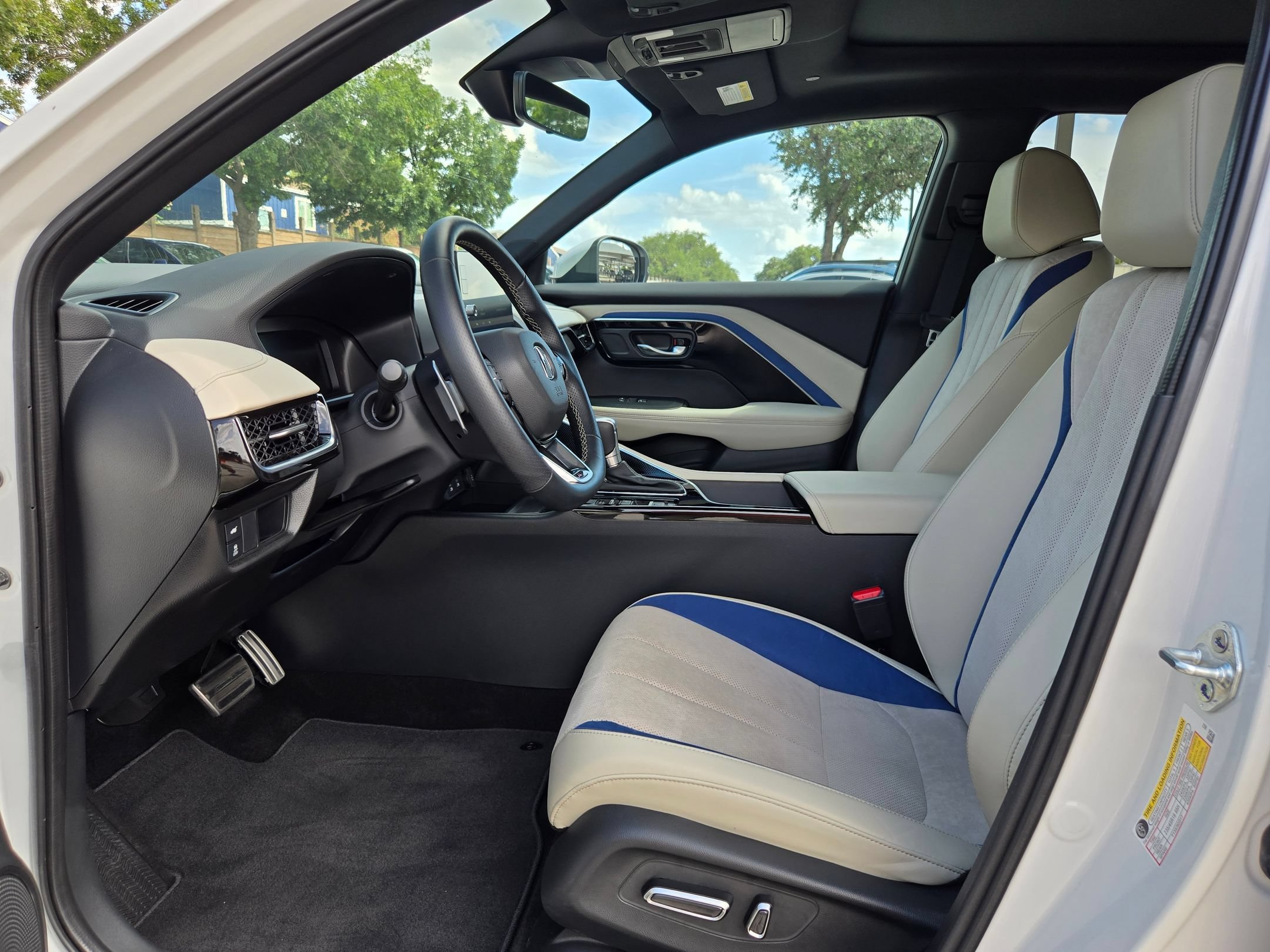 Used 2025 Acura ADX A-Spec AWD/4WD image 10