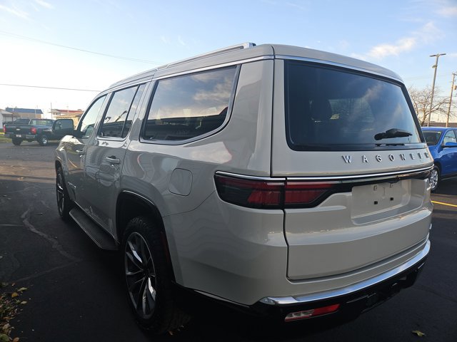 Used 2022 Jeep Wagoneer Series II w/ Premium Group I image 6