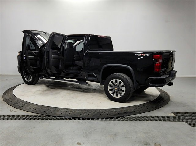 Used 2023 Chevrolet Silverado 2500 Custom w/ Gooseneck/5TH Wheel Package image 13