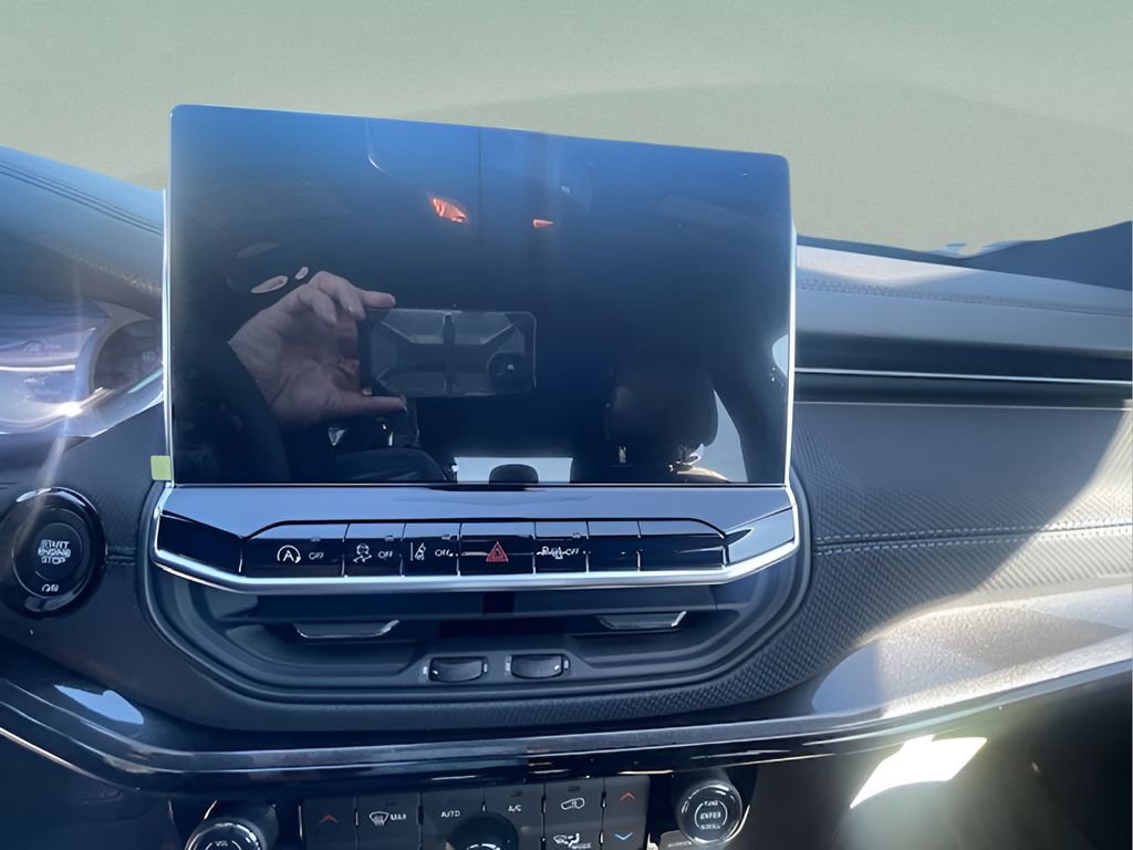 New 2026 Jeep Compass Limited image 9