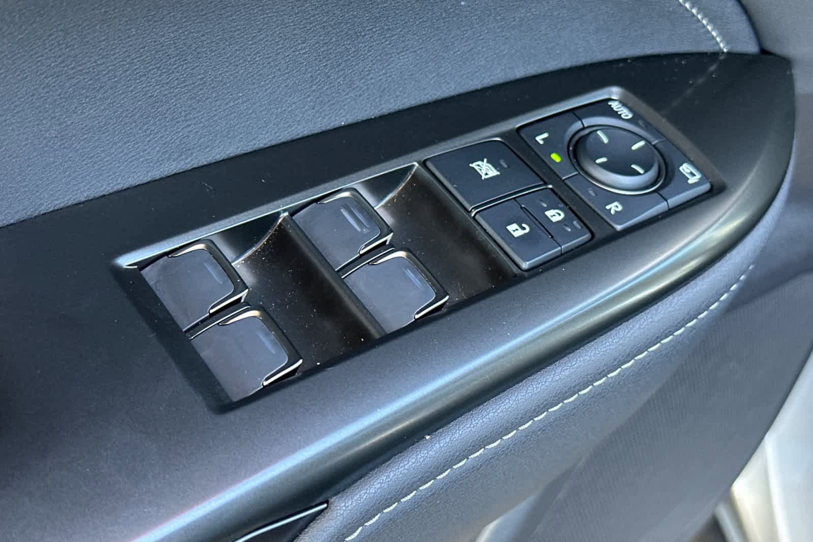 Certified 2025 Lexus NX 350h AWD w/ Accessory Package (2T) image 13