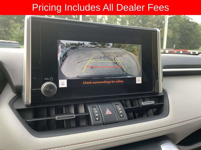 Used 2023 Toyota RAV4 XLE Premium AWD/4WD image 32