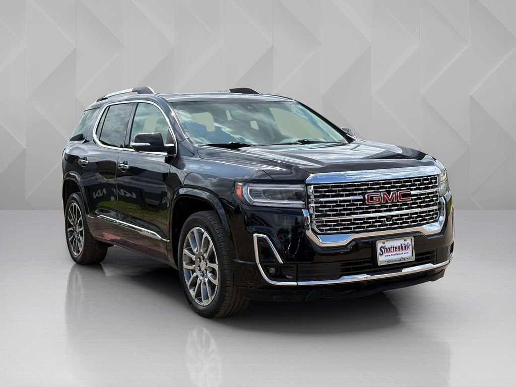 Used 2020 GMC Acadia Denali w/ Technology Package FWD image 3