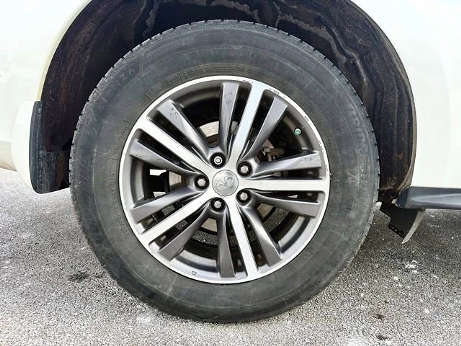 Used 2019 INFINITI QX60 Luxe w/ Essential Package image 25