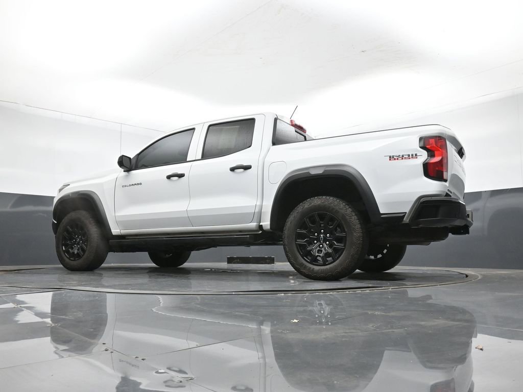 Used 2024 Chevrolet Colorado Trail Boss w/ Technology Package image 41