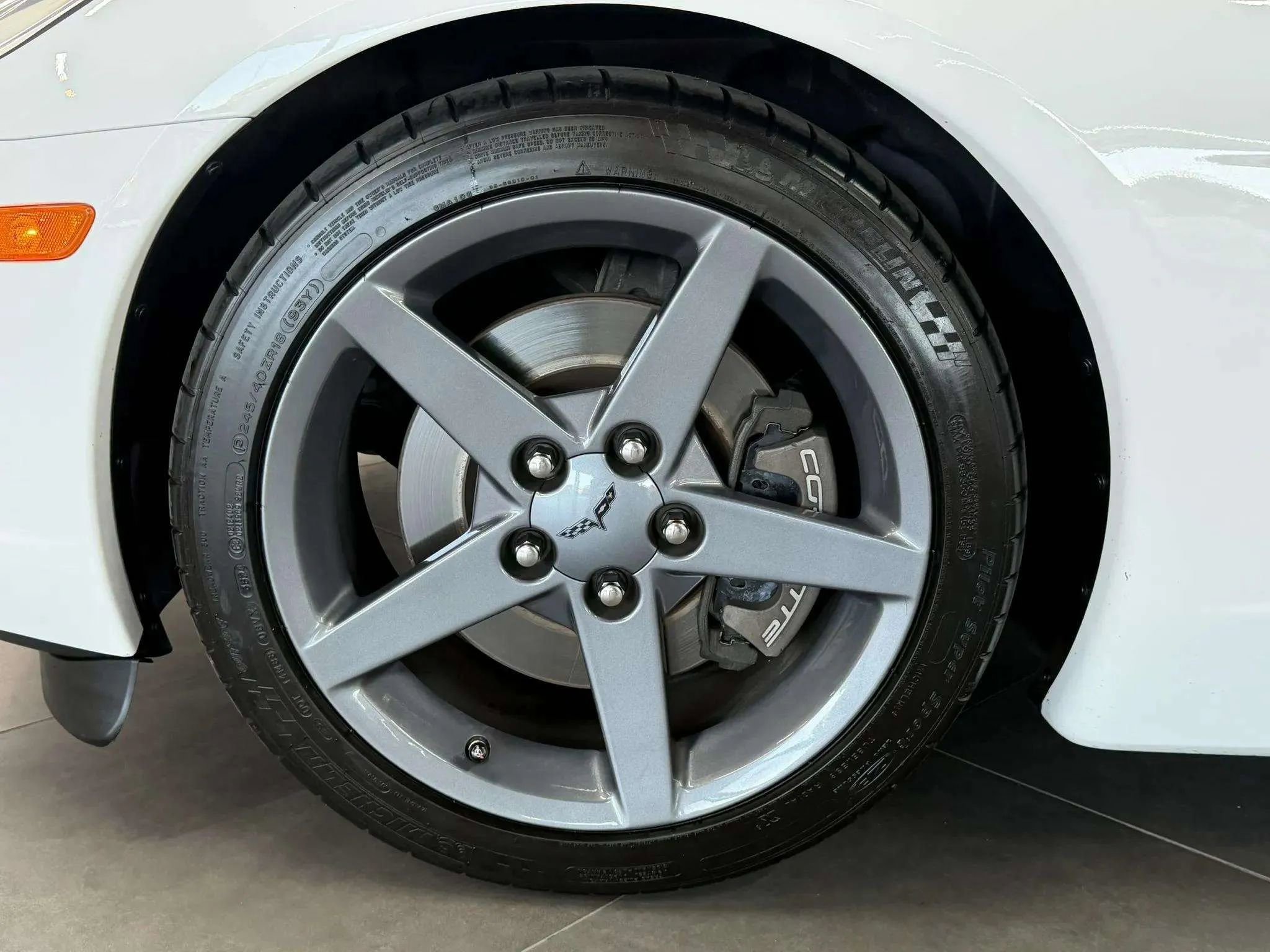 Used 2005 Chevrolet Corvette Coupe w/ Preferred Equipment Group image 25