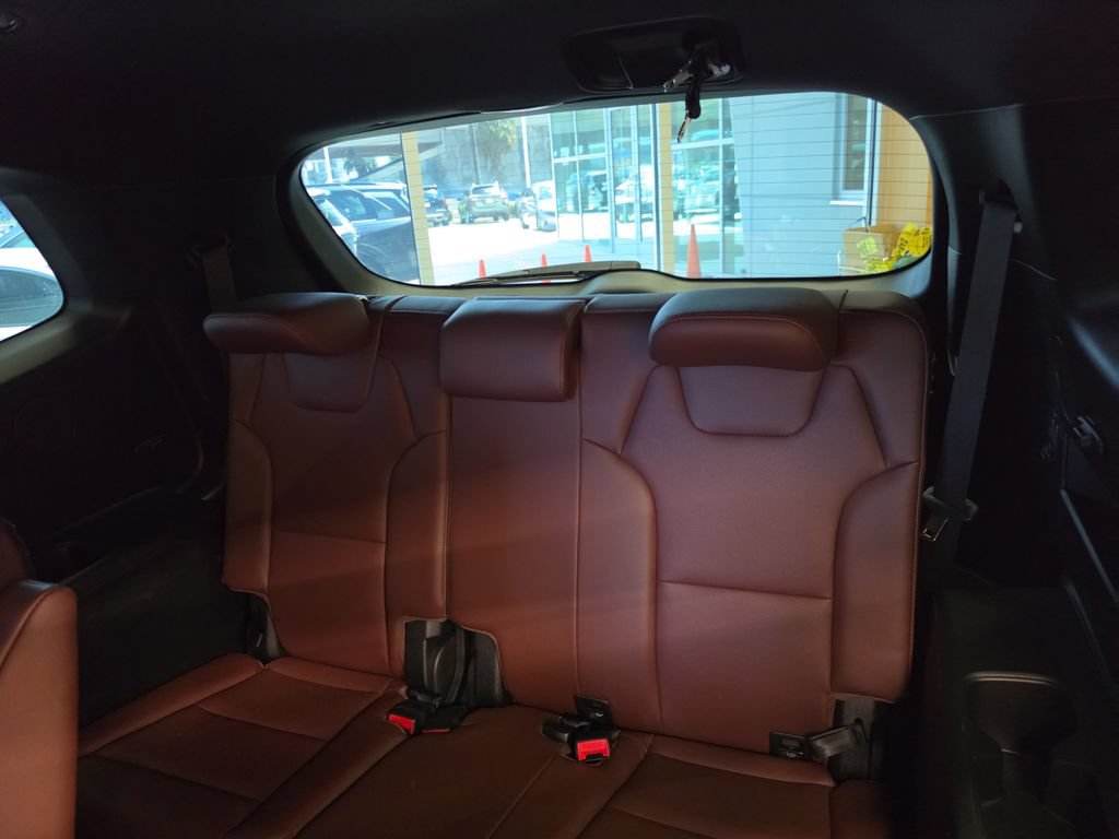 Certified 2023 Kia Telluride EX w/ EX Captain's Chair Package FWD image 44