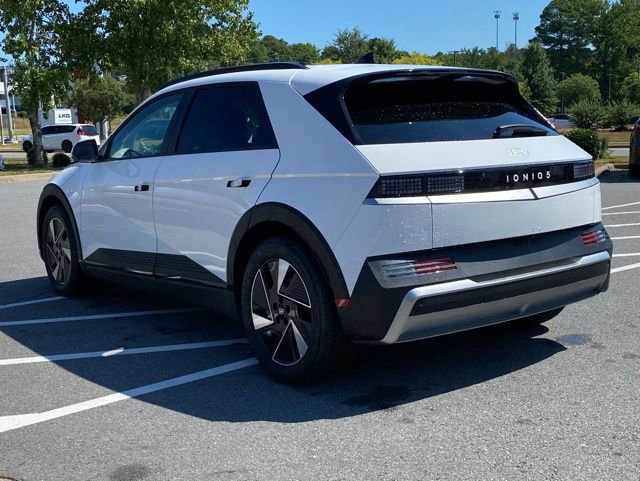 Used 2025 Hyundai Ioniq 5 SEL image 5