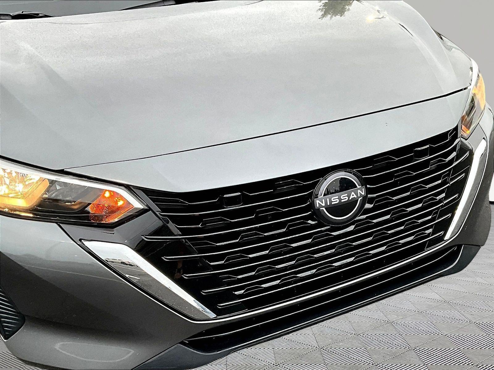 Used 2025 Nissan Sentra SV w/ All-Weather Package FWD image 32