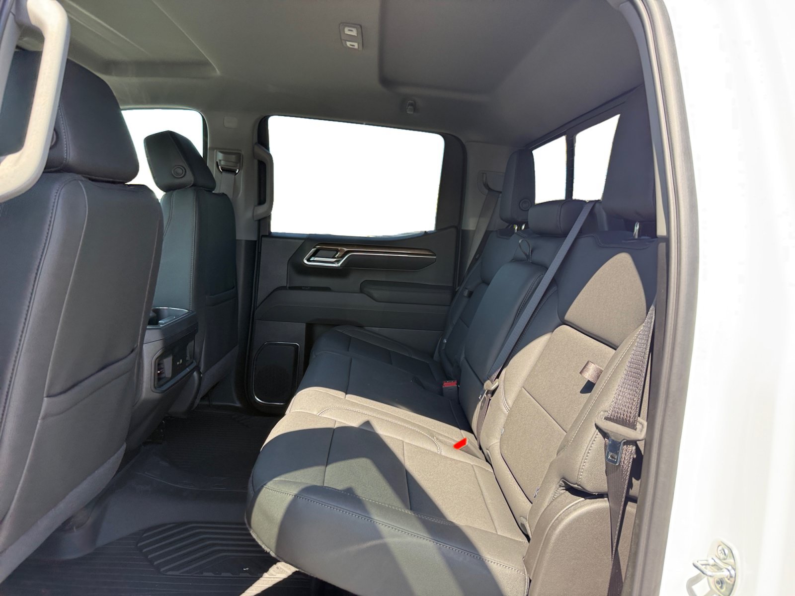 New 2026 Chevrolet Silverado 1500 LT Trail Boss w/ LT Trail Boss Premium Package AWD/4WD image 16