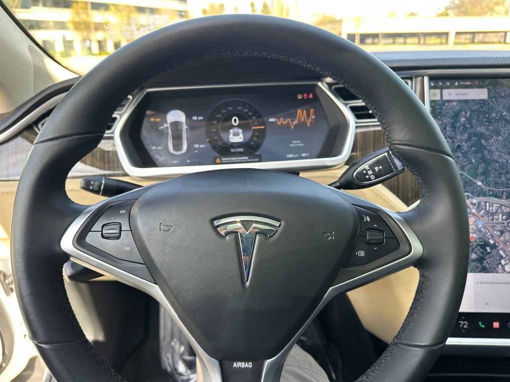 Used 2013 Tesla Model S image 25