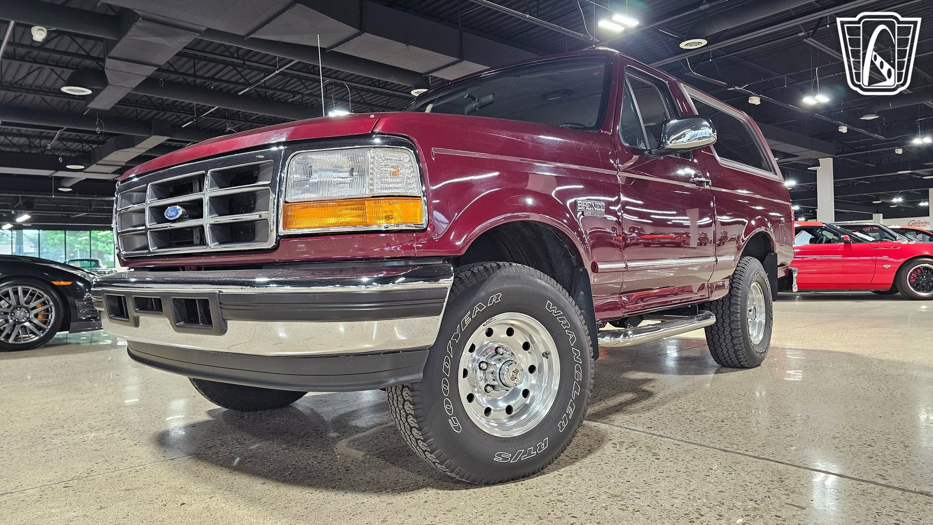 Used 1996 Ford Bronco XLT image 3