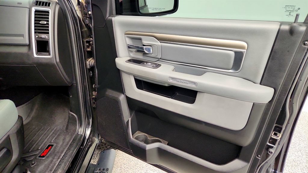 Used 2018 RAM 1500 Big Horn AWD/4WD image 25