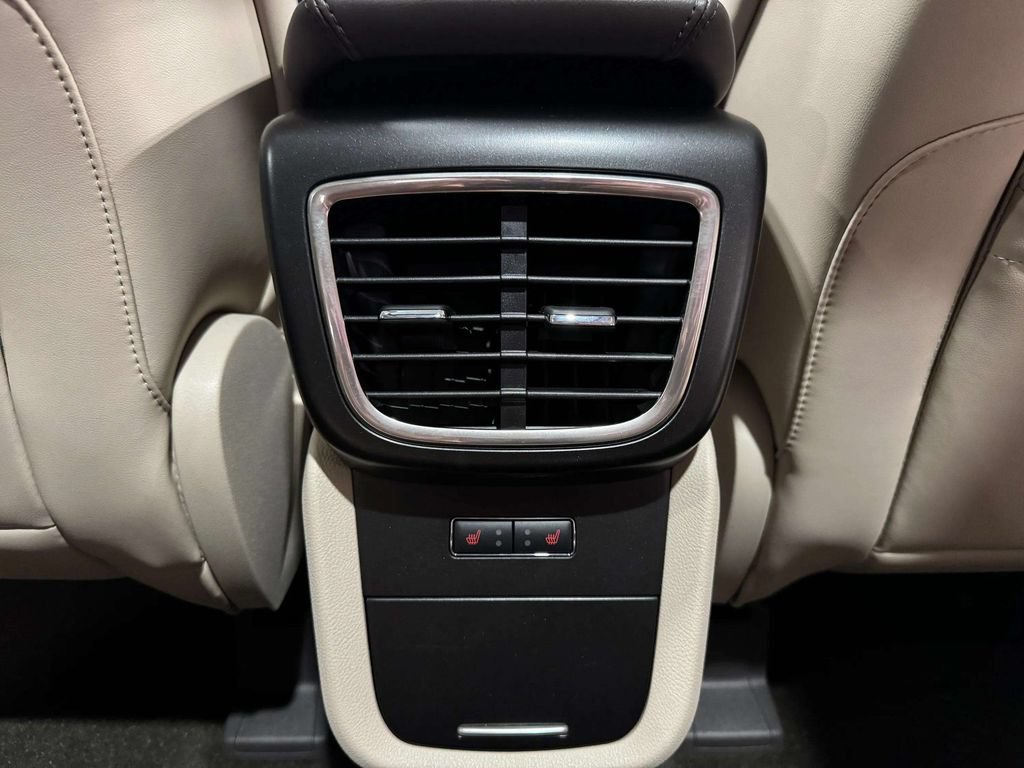 Certified 2019 Lincoln Nautilus Reserve w/ Class II Trailer Tow Package FWD image 13